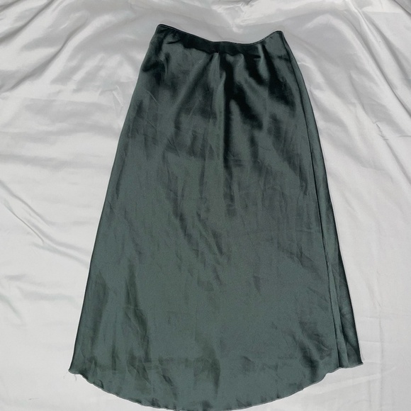 Abercrombie & Fitch Silver Loose Pencil Skirt — Size S - Picture 5 of 5